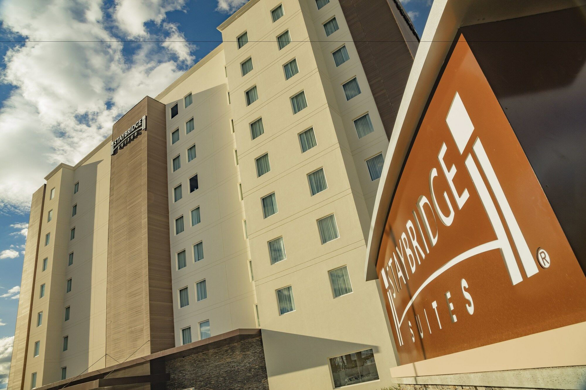 Staybridge Suites Silao, An Ihg Hotel Exterior photo